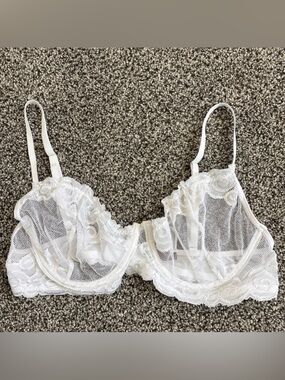 Avid Love Lace Underwire White Size XXL Bra Adjustable Straps